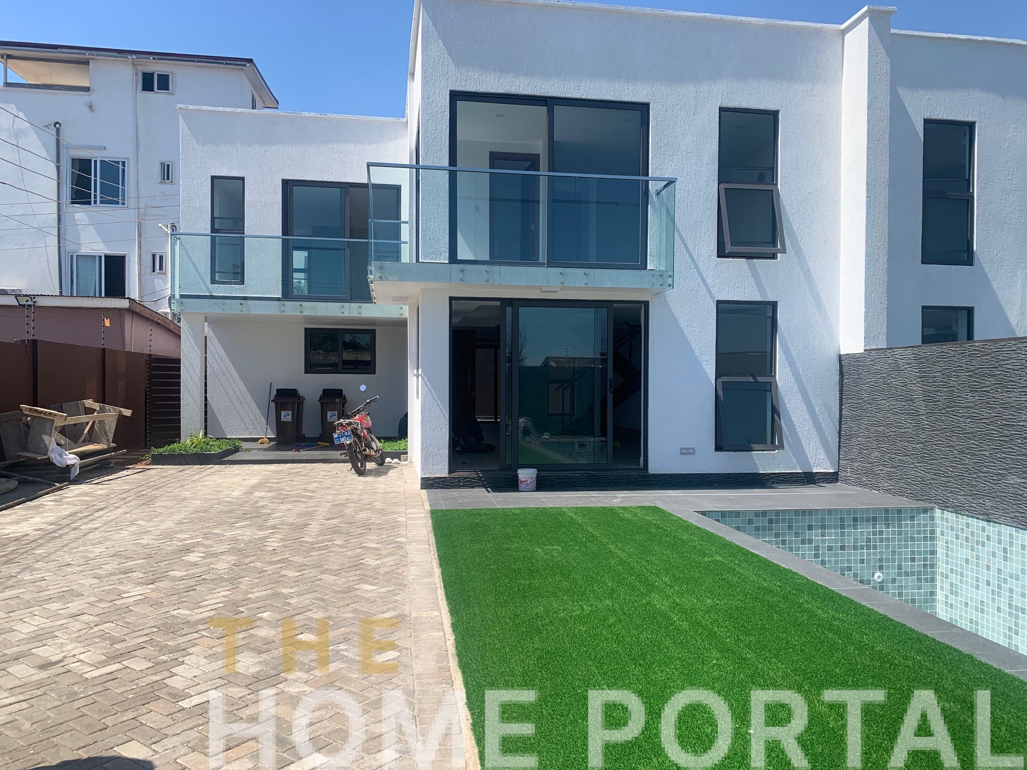 Three Bedroom house for sale at South Labadi
