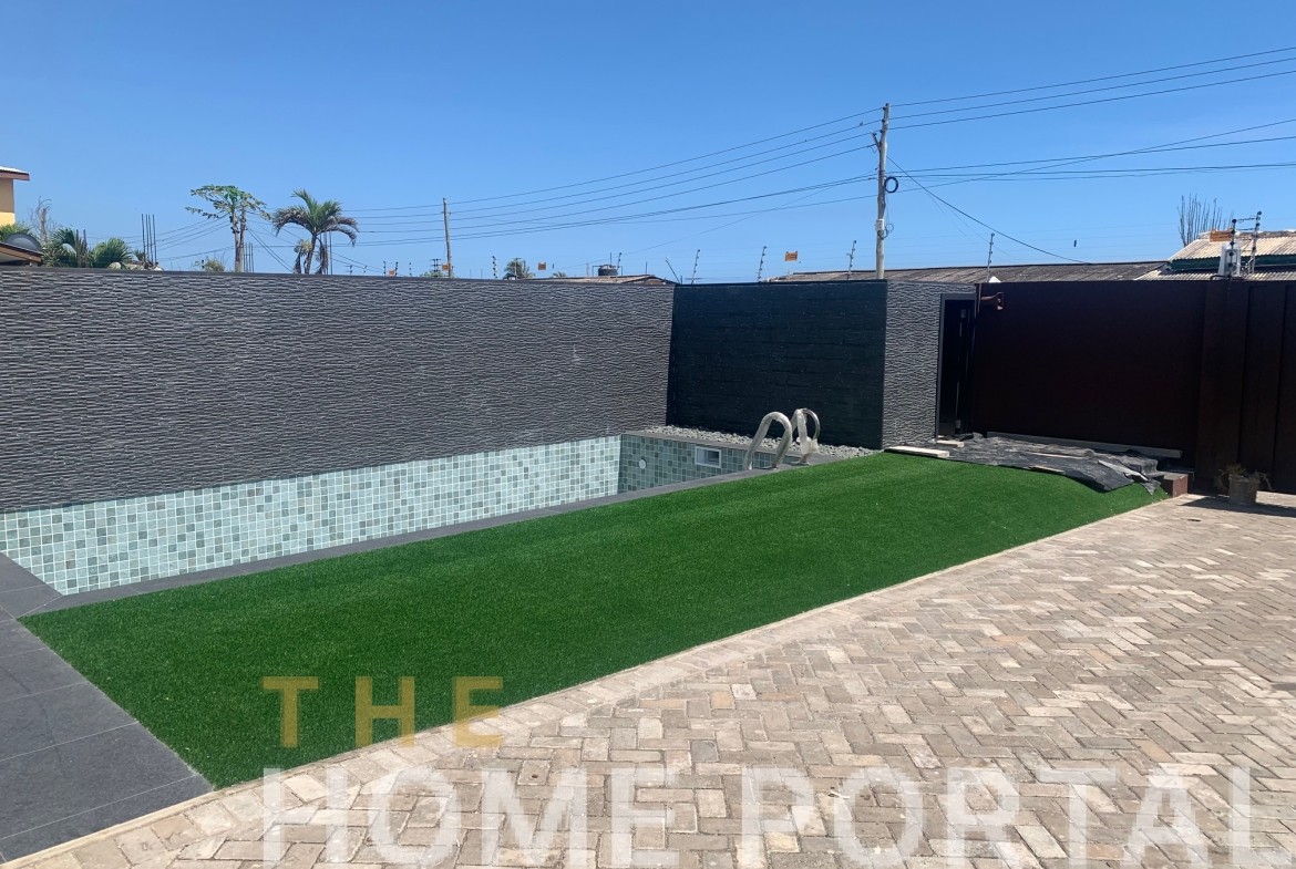 Three Bedroom house for sale at South Labadi