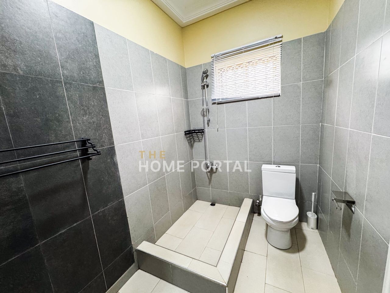Three Bedroom to Let at Oyibi