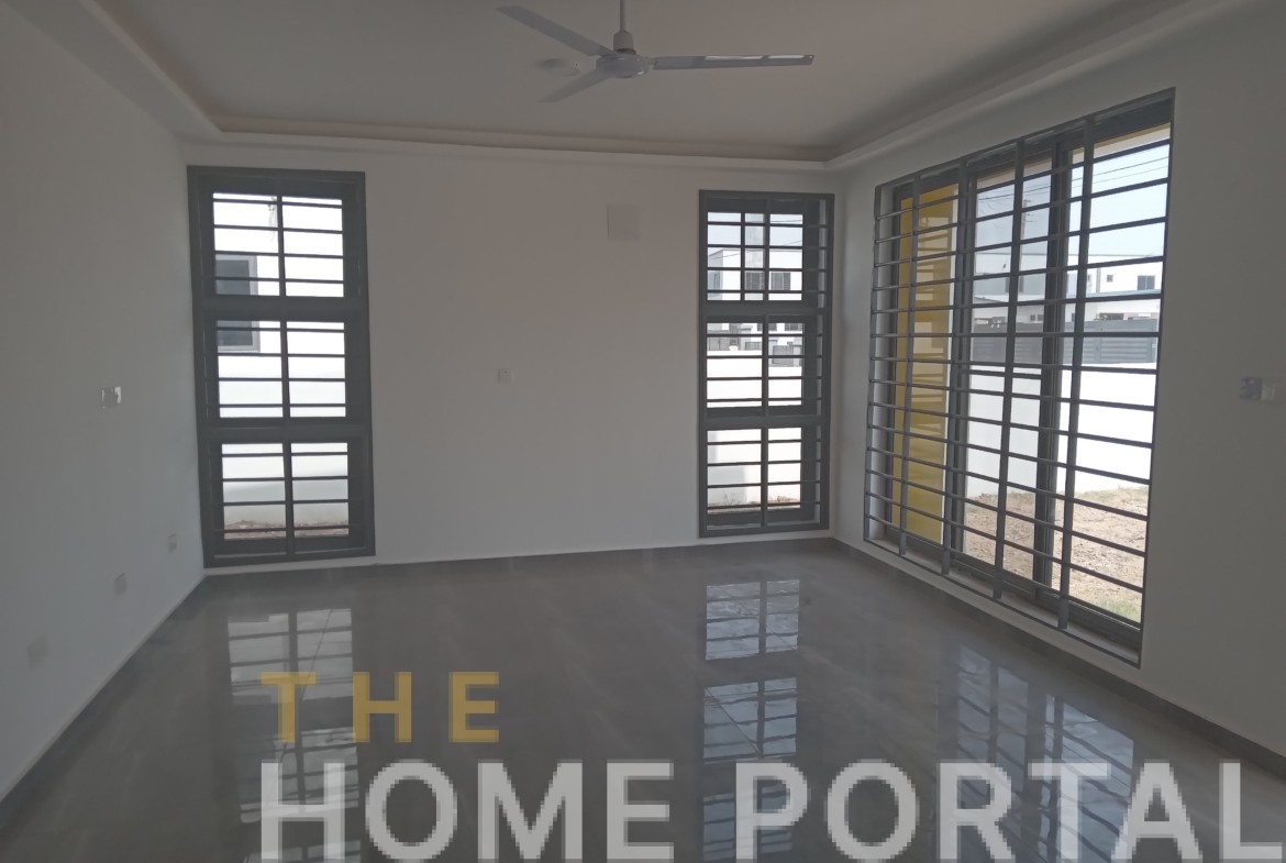 3 BEDROOM APARTMENT FOR RENT AT AIRPORT