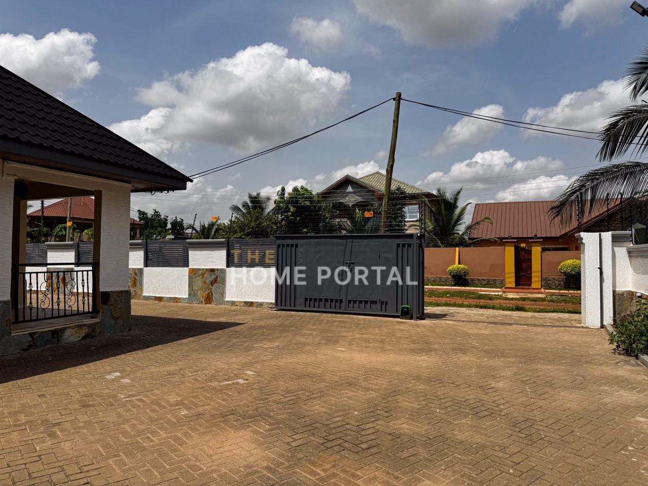 Three Bedroom to Let at Oyibi