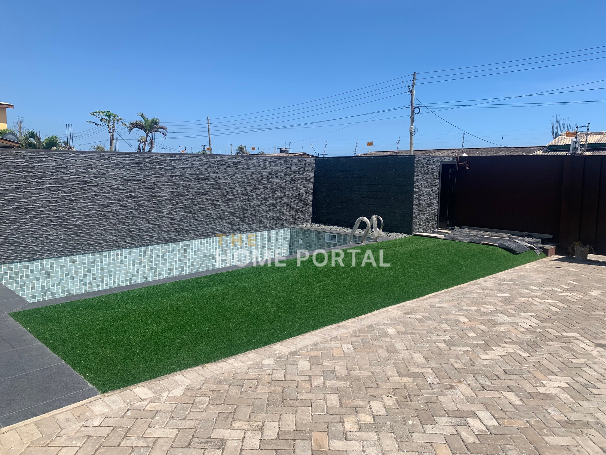 Three Bedroom House to Let at South Labadi