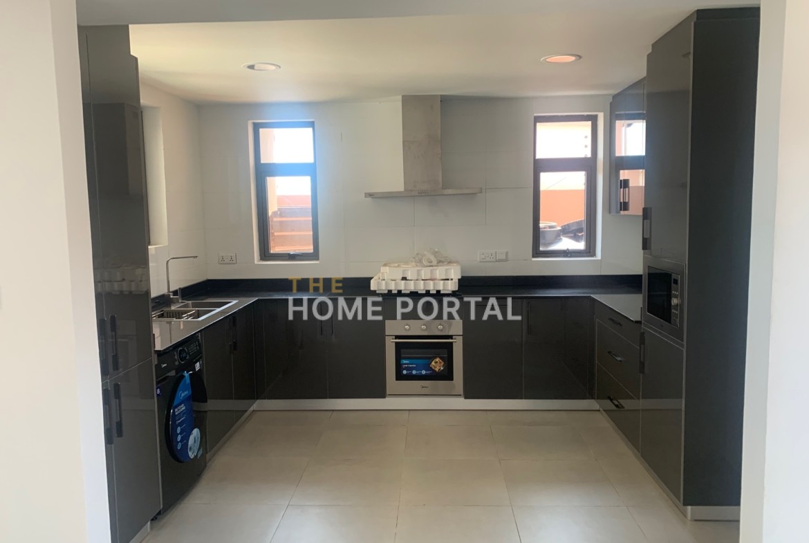 Three Bedroom House to Let at South Labadi