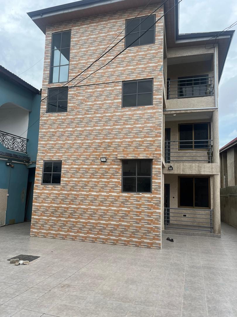 Three Bedroom furnished apartment to Let